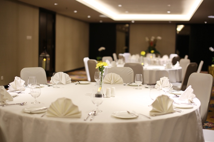10. Private Dinning