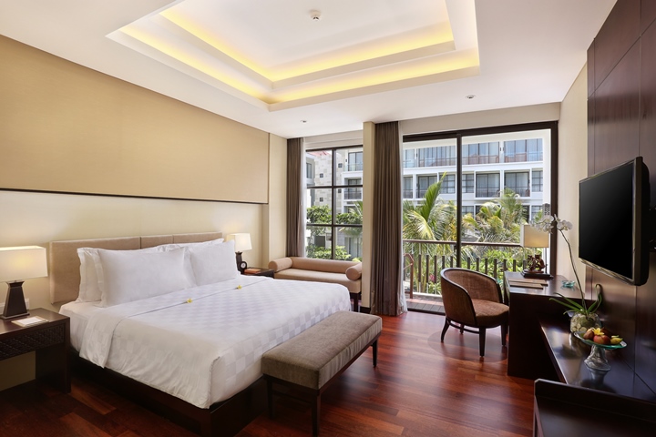 2. Premiere Room (2)