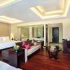 3. Deluxe Suite (2)