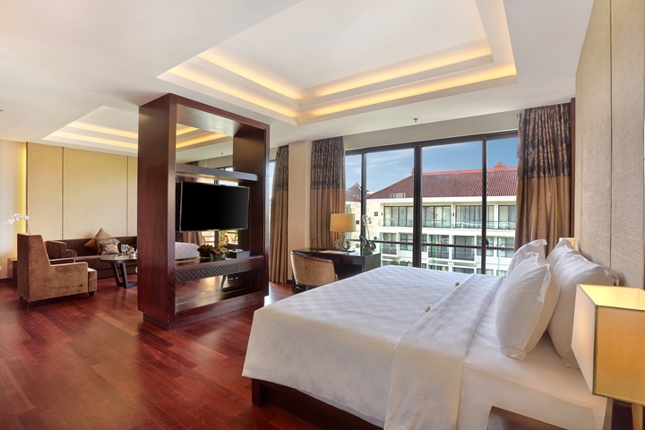 6. Presidential Suite (1)