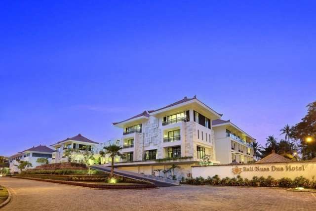 8. Hotel Exterior (1)