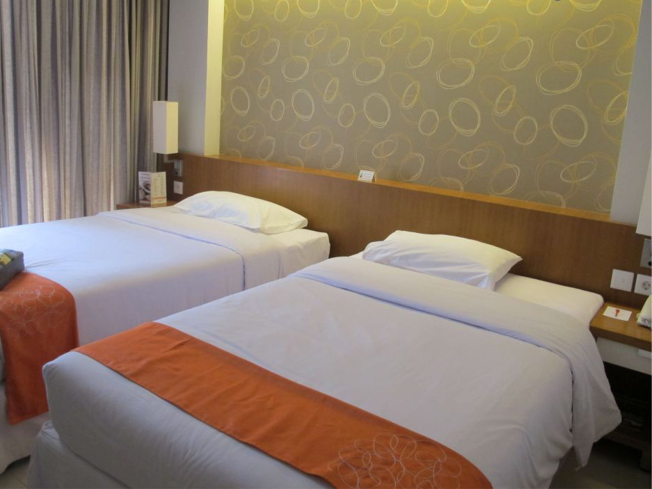 Adhi Jaya Sunset Hotel Room (4)