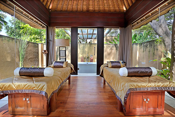 Amartera-Massage Room