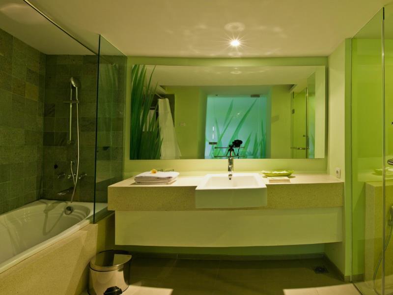 Eden Kuta Bathroom