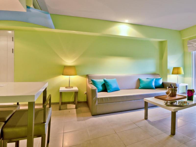 Eden Kuta Suite Room