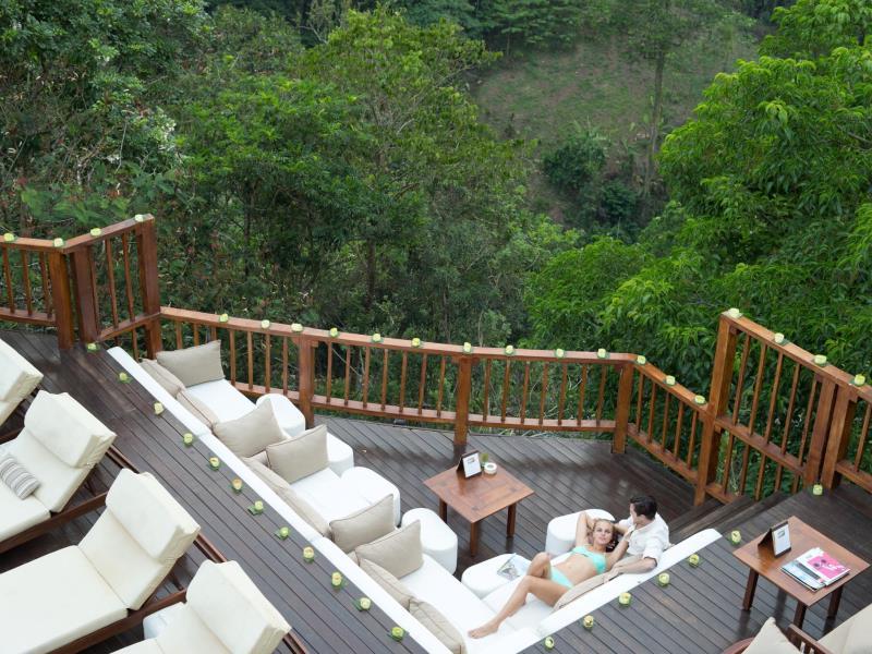 Hanging Garden Exterior (4)