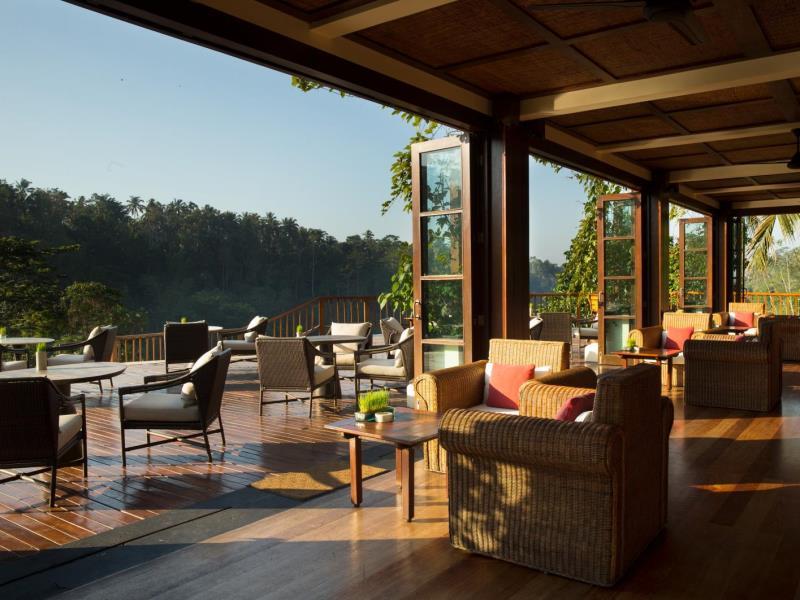 Hanging Garden Interior5
