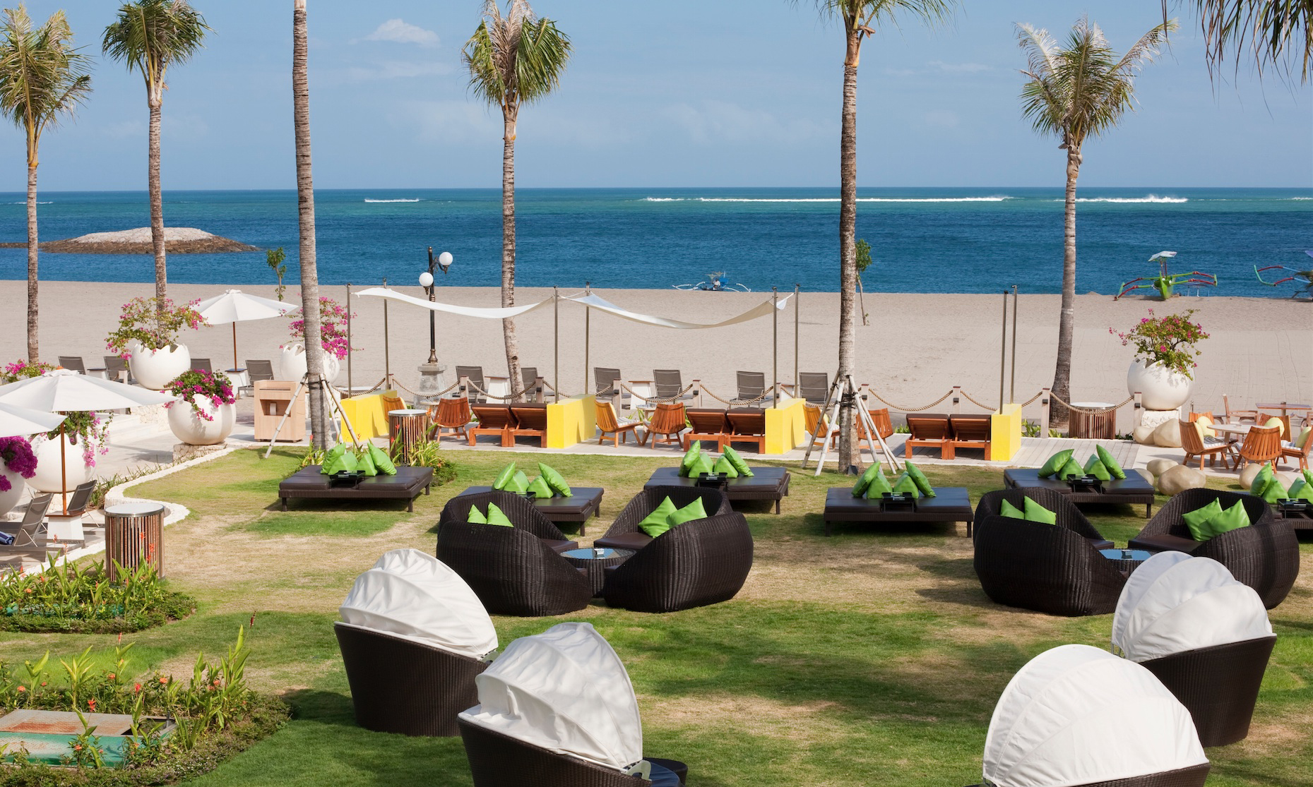 Holiday-Inn-Baruna-Bali-Beach