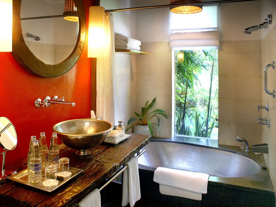 Maya Ubud-garden-villa-Bathroom