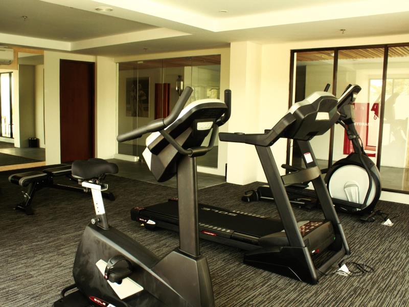 Paragon Ayola Suite Resort Gym (1)