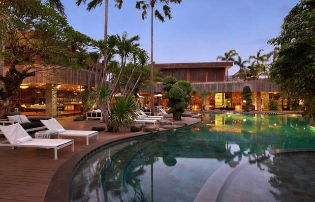 Peppers Sentosa Seminyak-Swimming Pool (3)