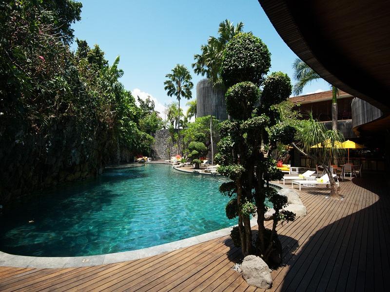 Peppers Sentosa Seminyak-Swimming Pool (6)