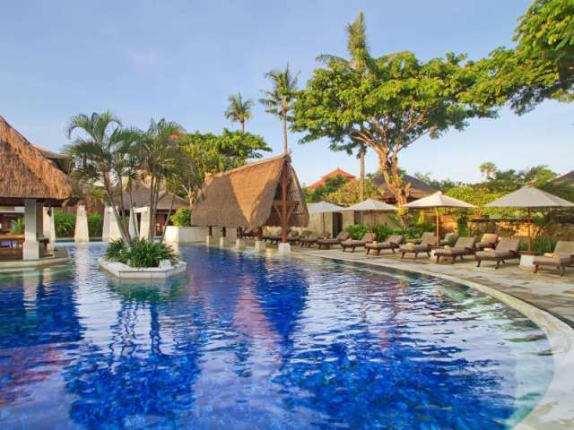 RAMA BEACH RESORT & VILLA POOL