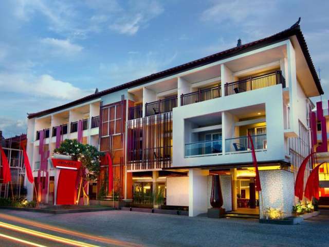 THE PRIMERA HOTEL SEMINYAK EXTERIOR