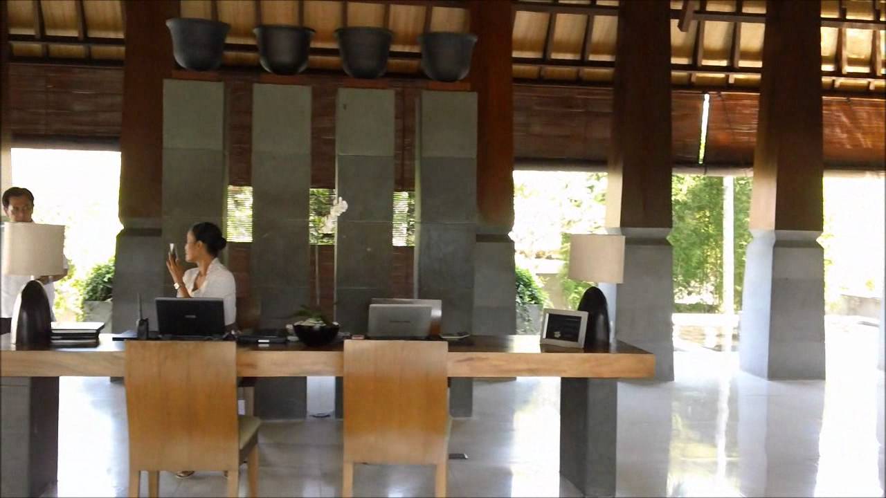 The Kayana Seminyak lobby