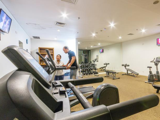 VOUK HOTE FITNES CENTER