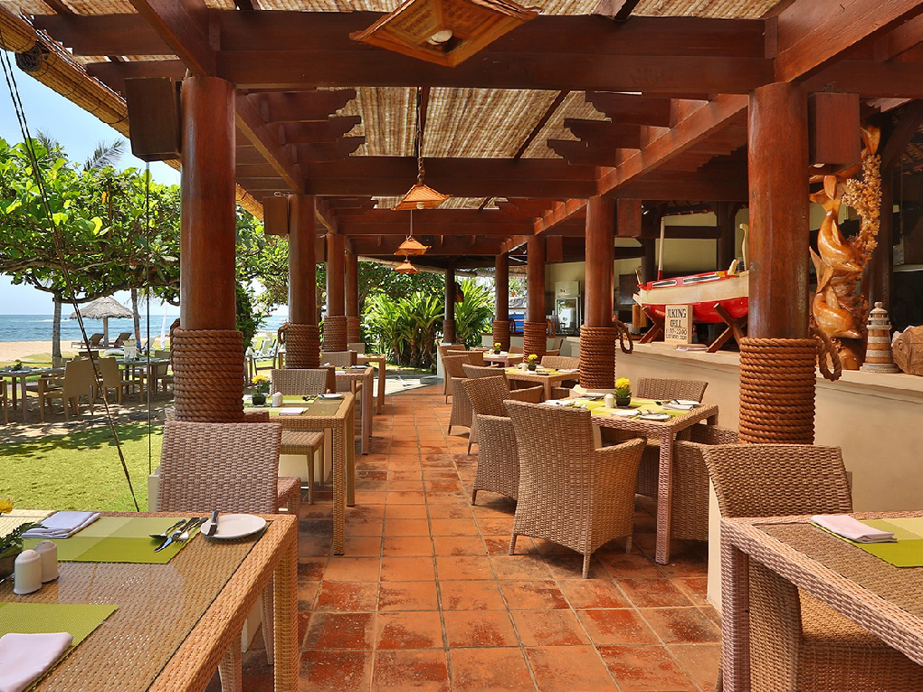 big_restaurant-bar-2-a7eb1