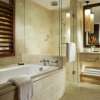 grand hyatt bathroom