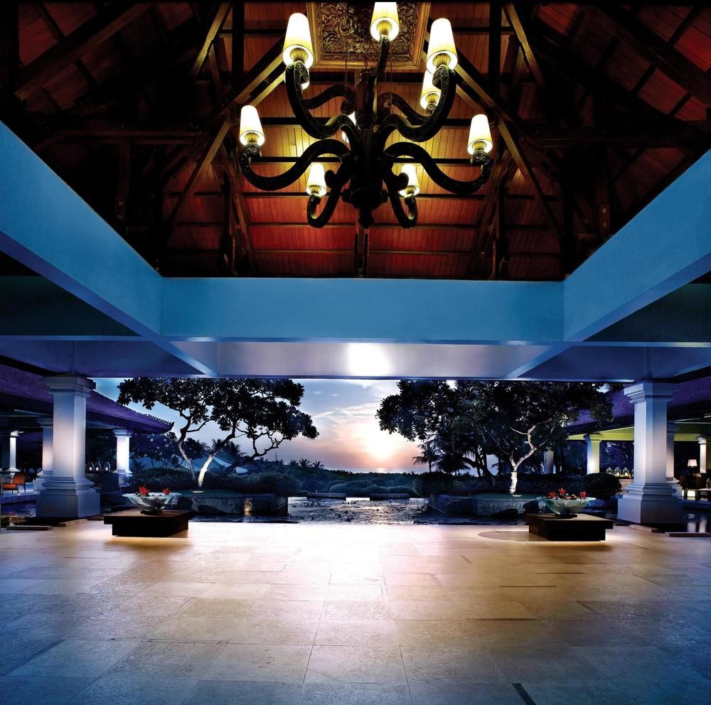 grand hyatt lobby