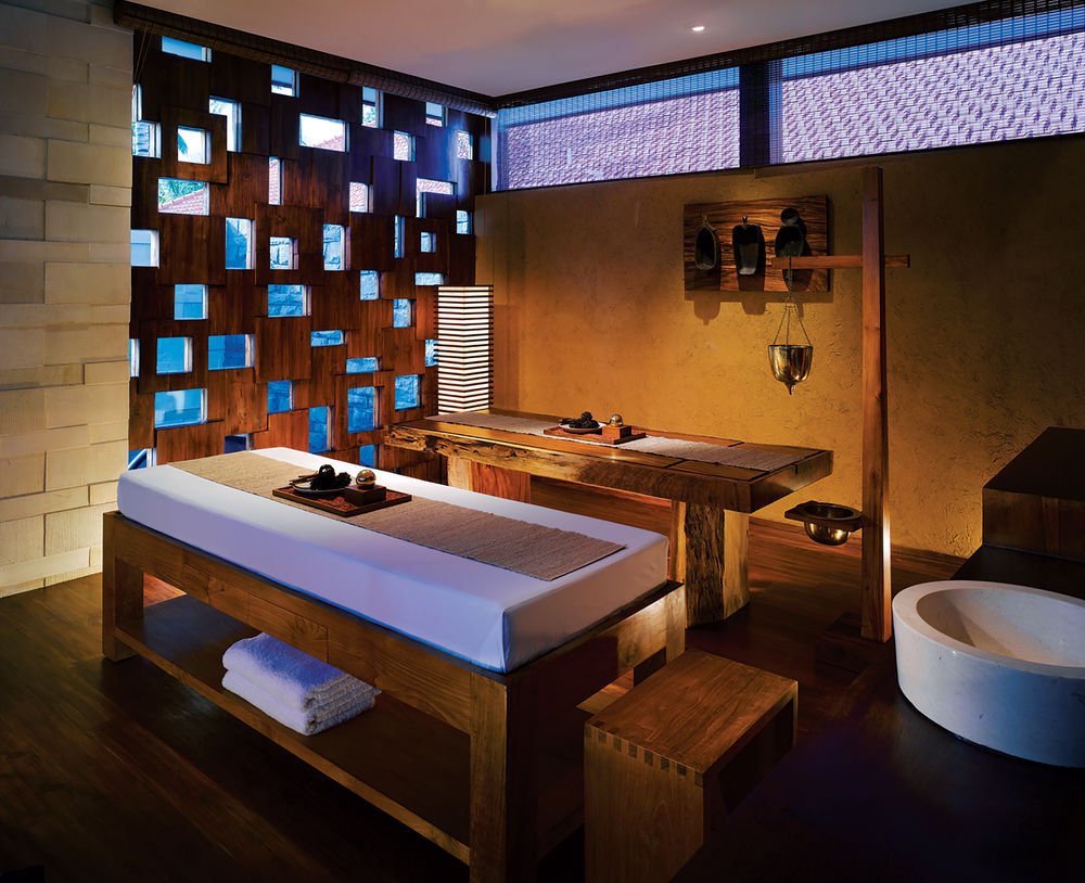 grand hyatt spa 3