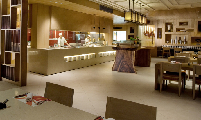 holiday-inn-resort-baruna-bali-palms-open-kitchen