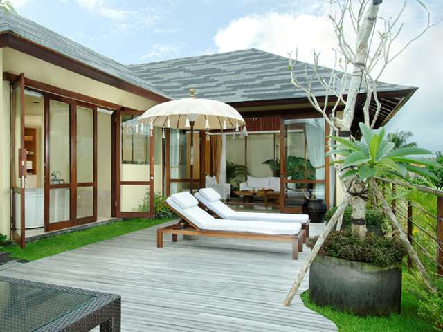 komaneka rasa sayang rooftop pool villa