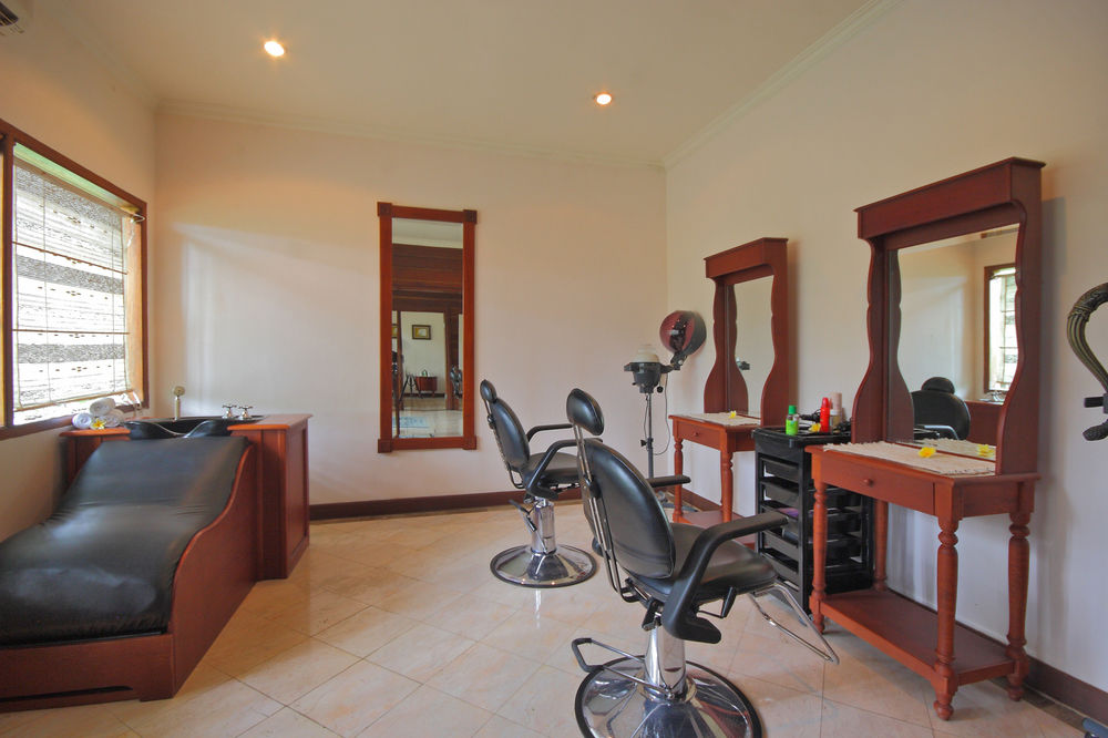 puri wulandari hair salon