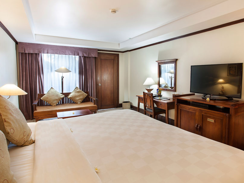 ramayana-hotel-kuta-bali-deluxe-room-double-bed