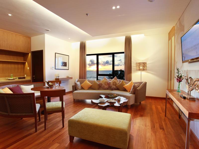 GRAND INNA KUTA DELUXE EXECUTIVE SUITE ROOM