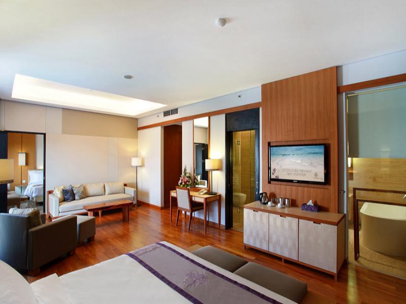 GRAND INNA KUTA  FAMILY SUITE ROOM 1