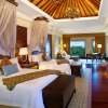 Saint Regis-grand_astor_suite_twin_bedroom
