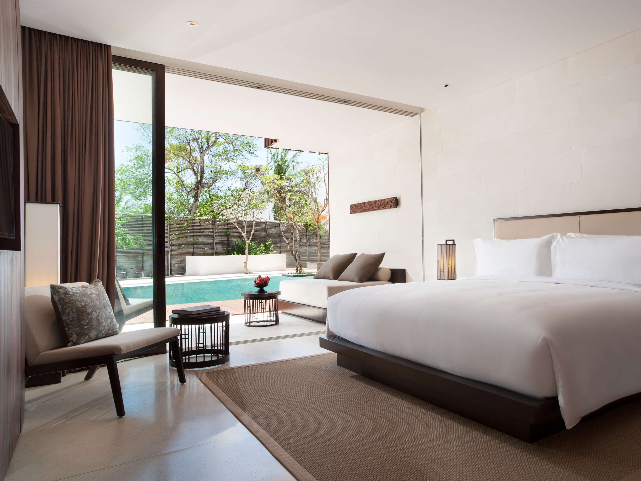 alila seminyak deluxe room (1)