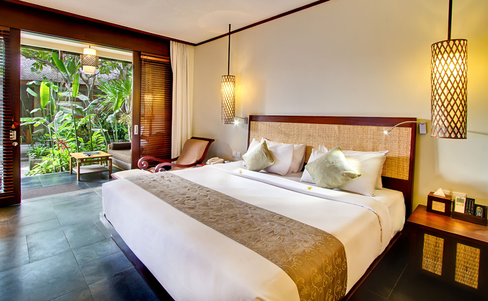 kuta-seaview-boutique-resort-bali-lanai-deluxe-garden