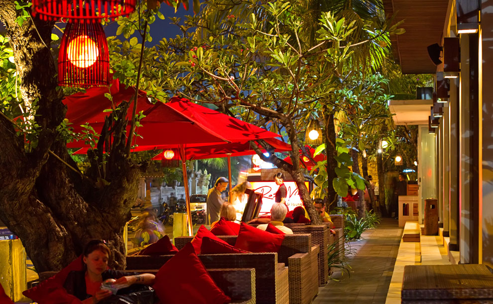 kuta-seaview-boutique-resort-bali-rosso-vivo-exterior