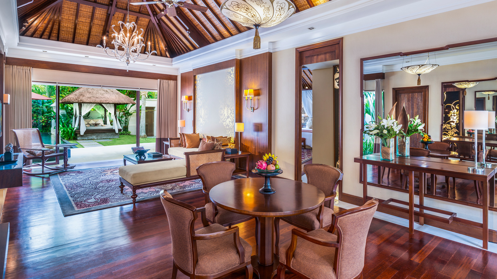 pool-villa-living-room