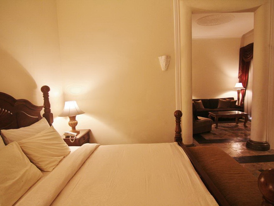 sarasvatiborobudurroom_6