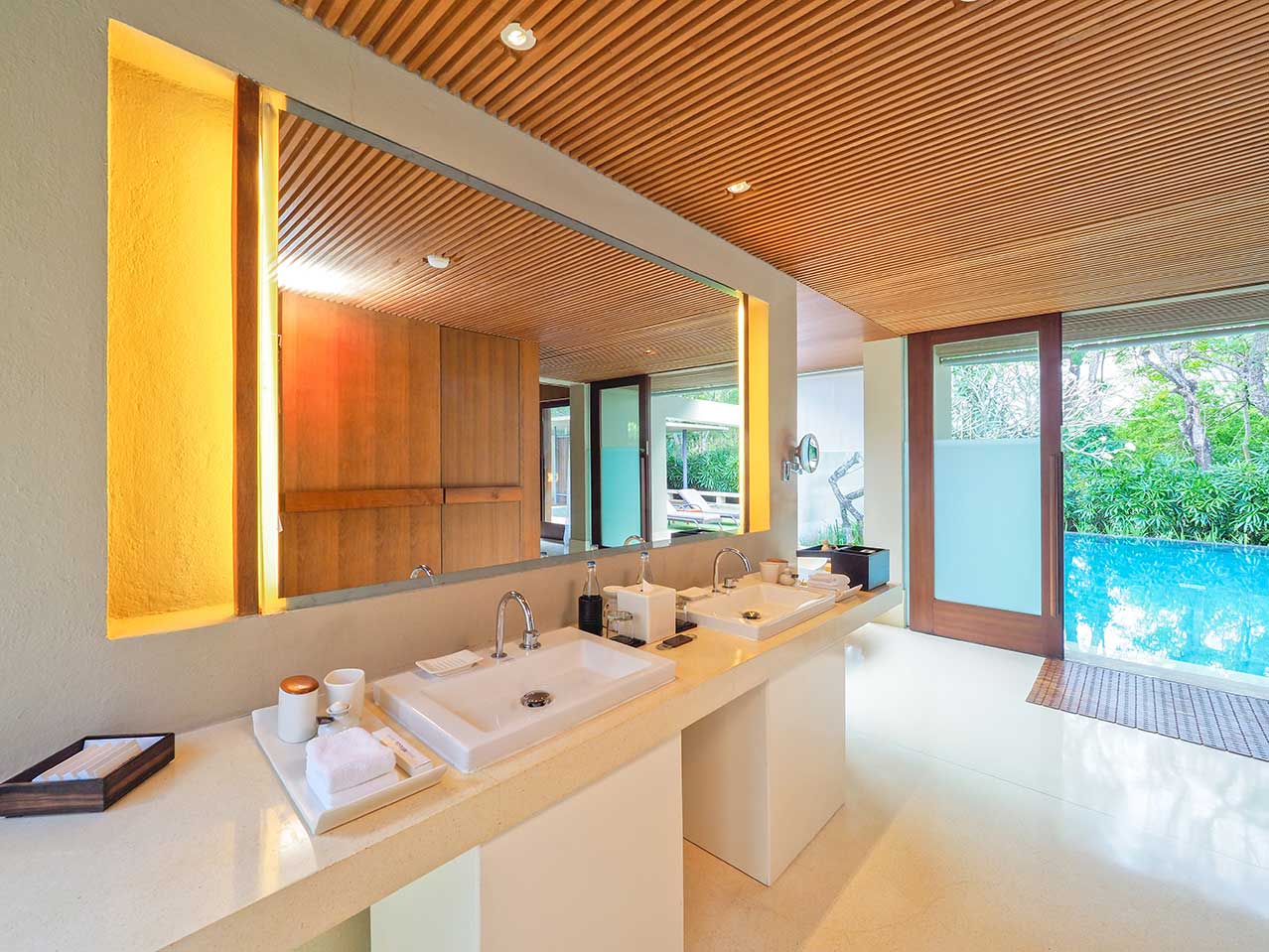 Deluxe_Single_Pavilion_bathroom
