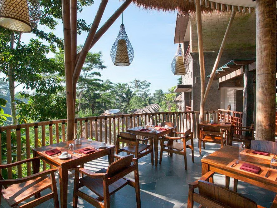 aruna-restaurante-tejaprana-resort-spa-10