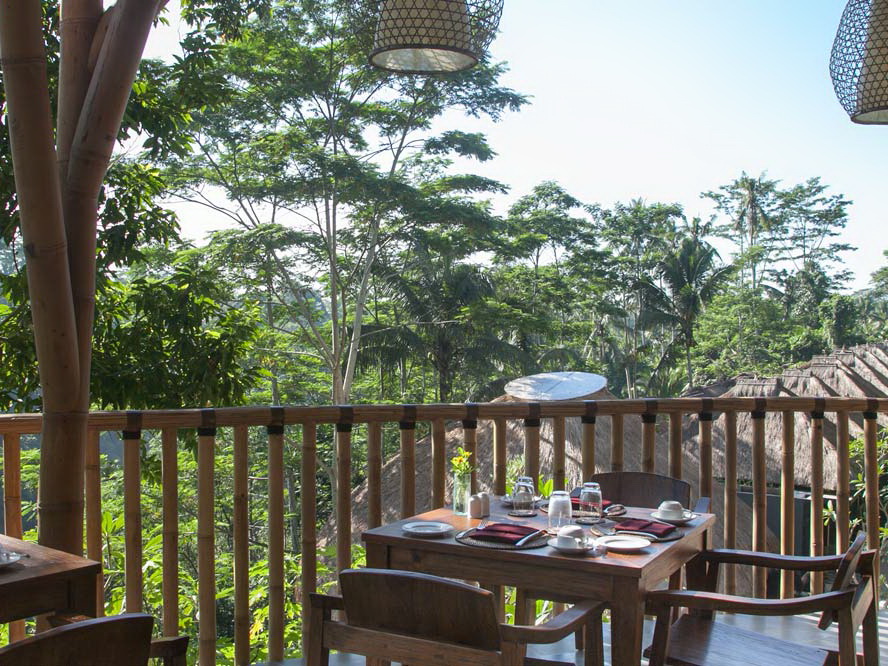 aruna-restaurante-tejaprana-resort-spa-4