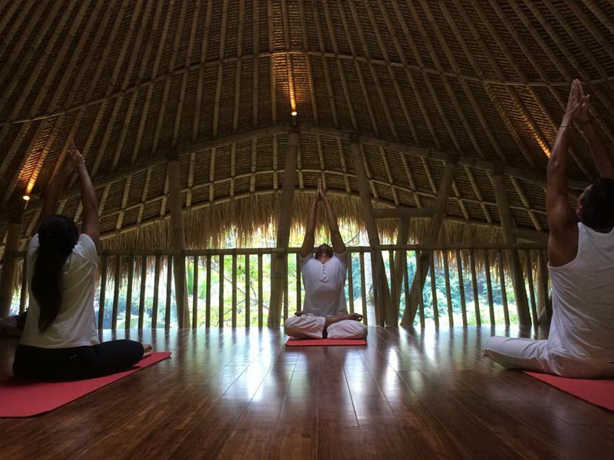 tejaprana-resort-and-spa-yoga-1