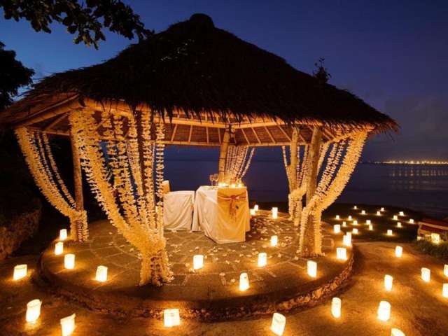 Bali Four Seasons Restaurant Romantic Dinner 1