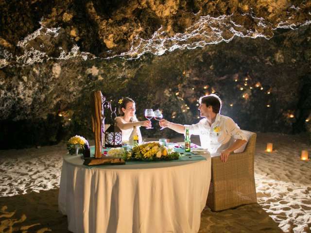 Samabe Beach Cave Dinner 1