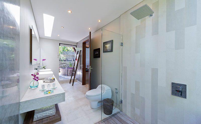 The-Layar-1-bedroom-Indoor-bathroom-1