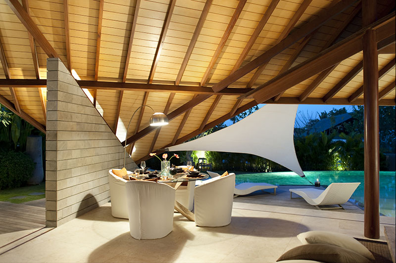 The-Layar-3-bedroom-Dining-at-night-1