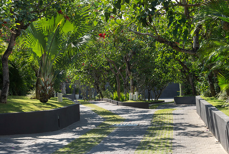 The-Layar-Private-street-1