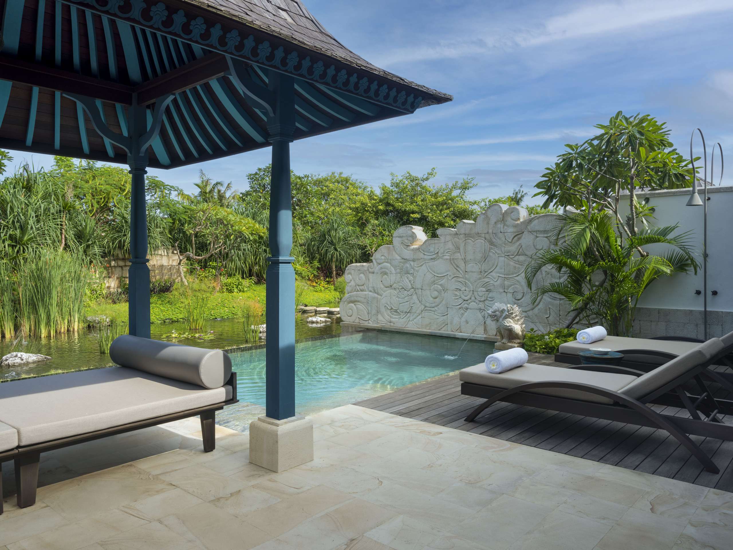 3.1. Jumeirah-Bali-Premier Garden-Villa-Pool