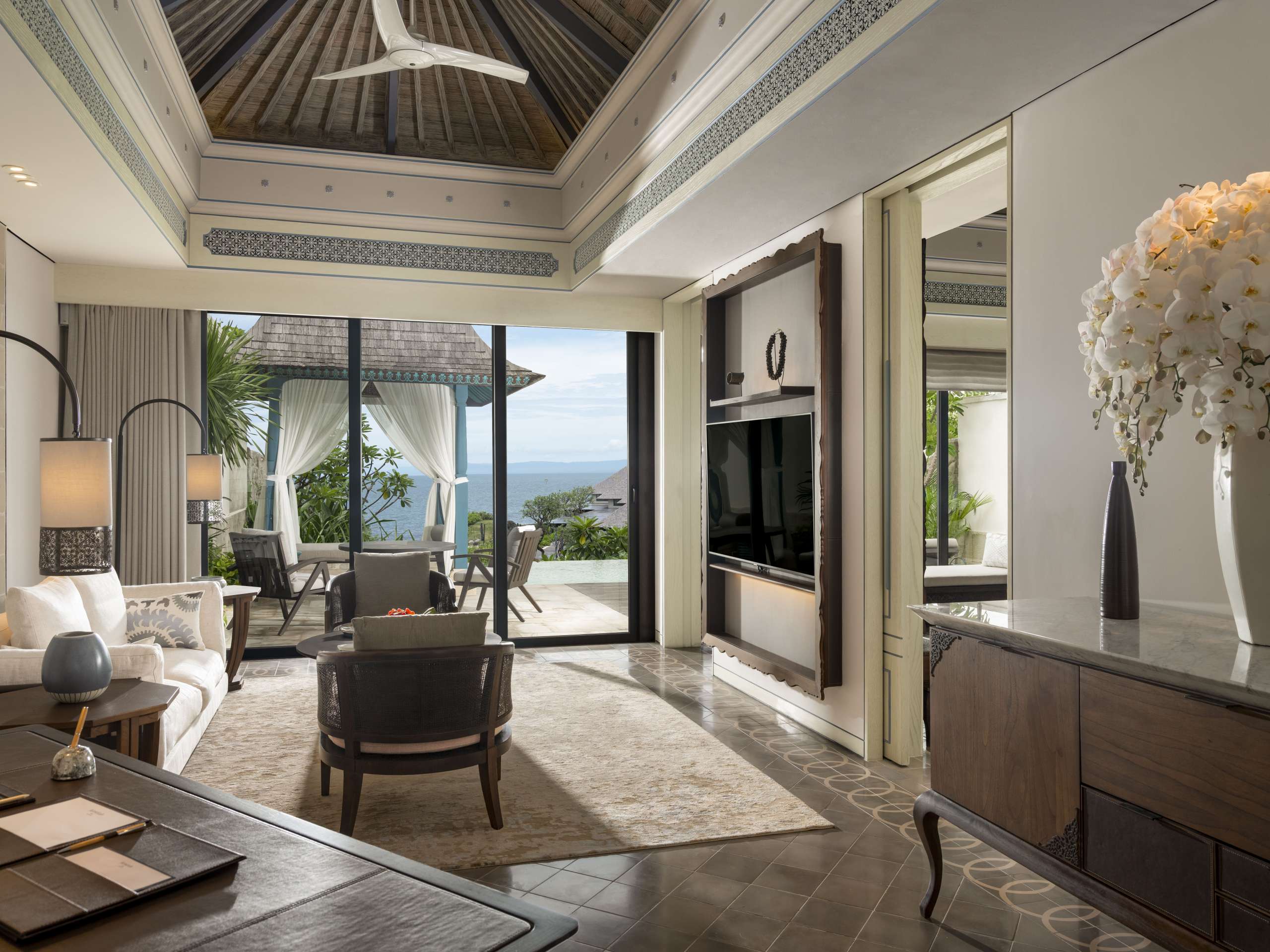 5.1. Jumeirah-Bali-Ocean-Villa-Living-Room
