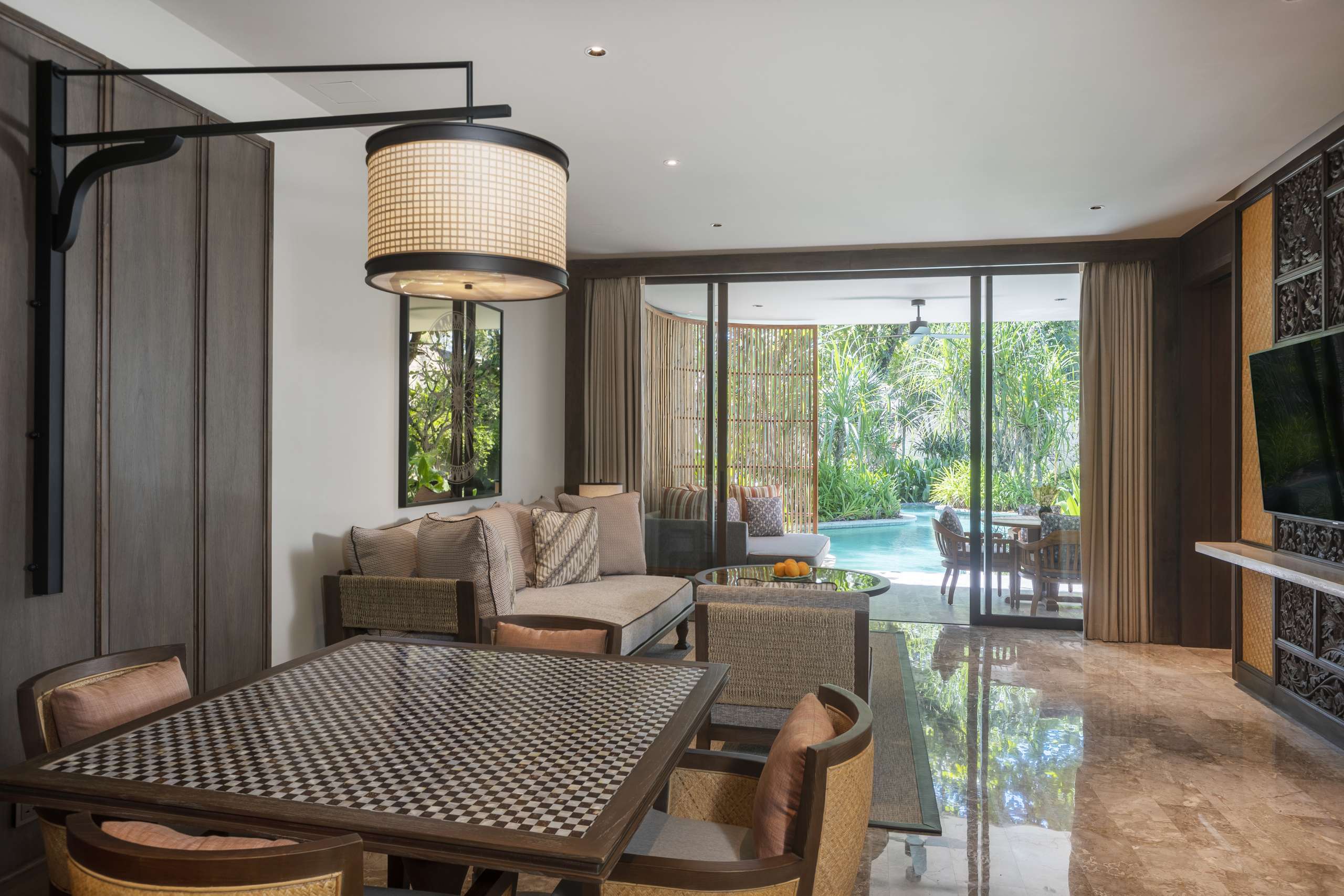 Andaz-Bali-Lagoon-Suite-Lagoon-Access