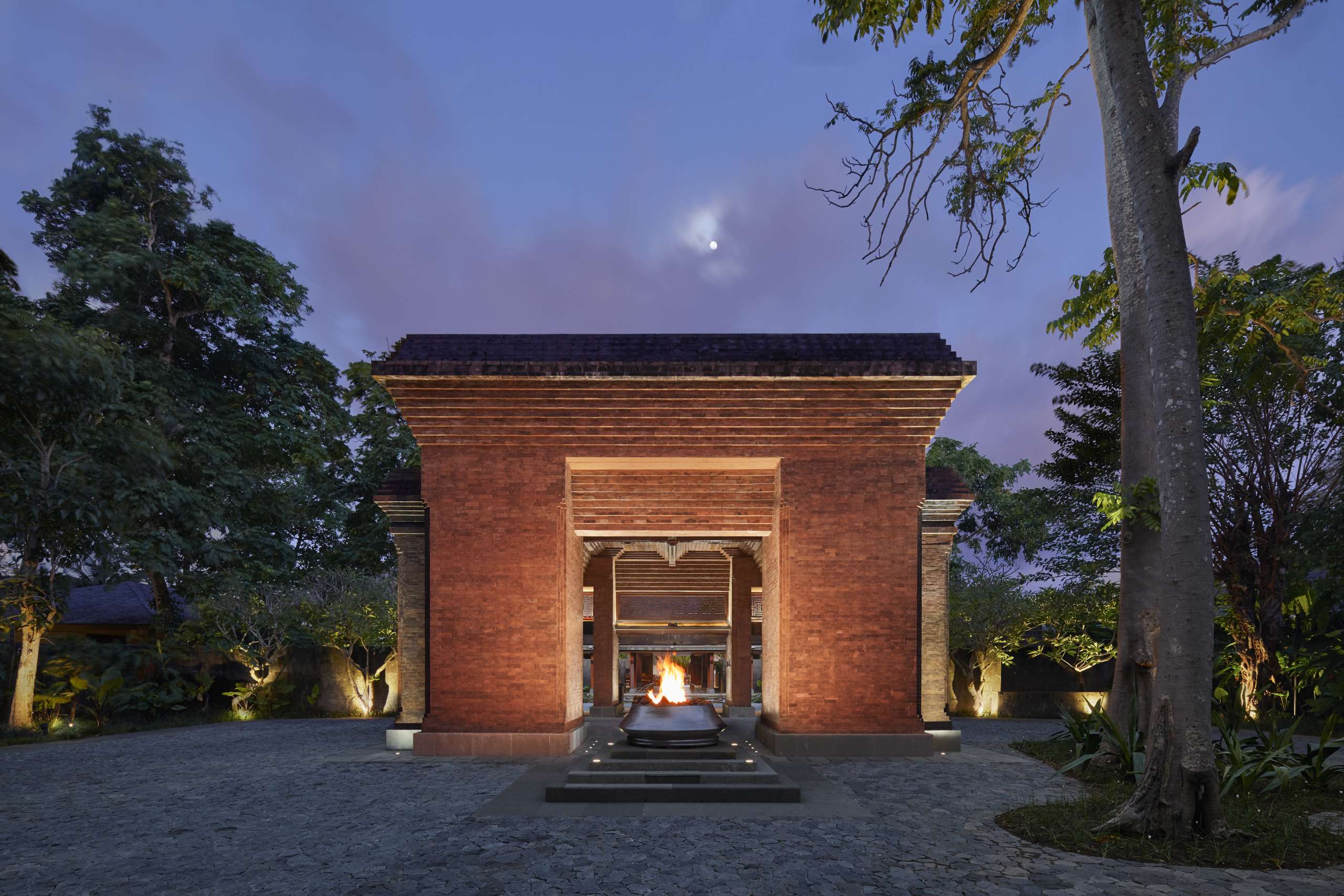 Andaz-Bali-Light-Up-the-Night