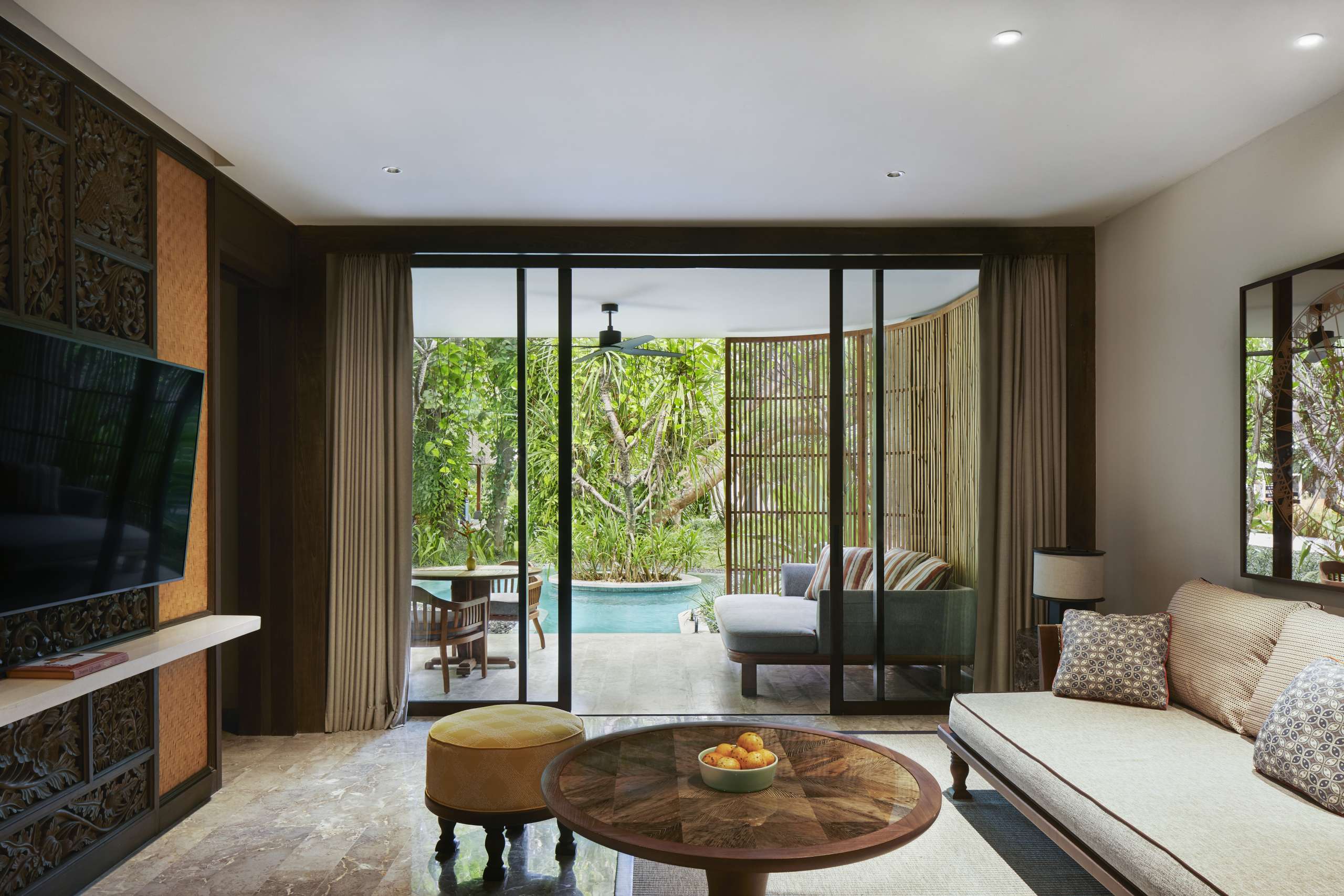 Andaz-Bali-Suite-Lagoon-Living-Room